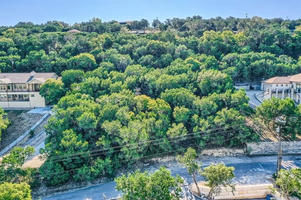 Unit for sale at 6101 Lakeshore Drive, Lago Vista, TX 78645