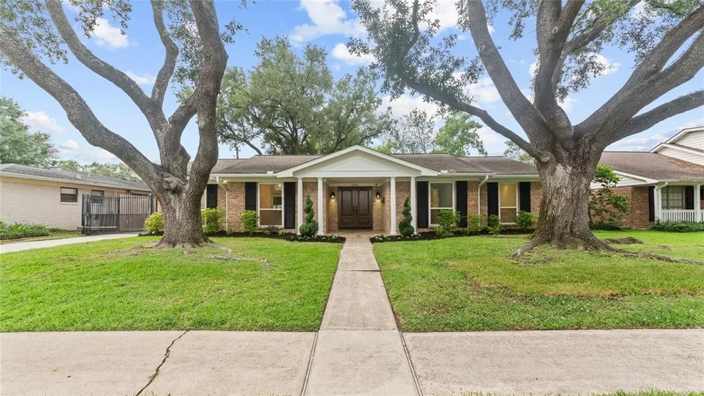 Unit for sale at 5306 Grape Street, Houston, TX 77096