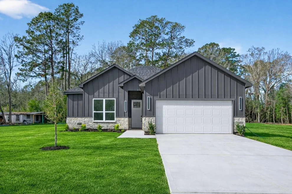 Unit for sale at 265 County Road 3376, Cleveland, TX 77327