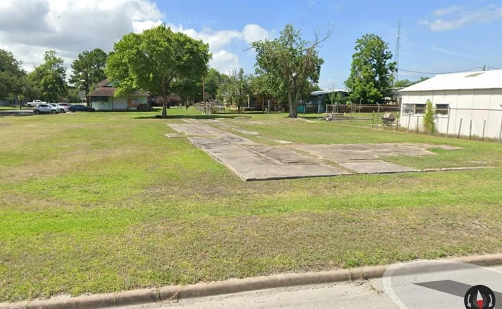 Unit for sale at 000 Miller Street, Anahuac, TX 77514