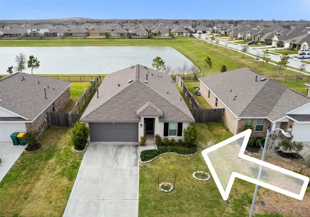 Unit for sale at 444 Maple Bend Lane, La Marque, TX 77568