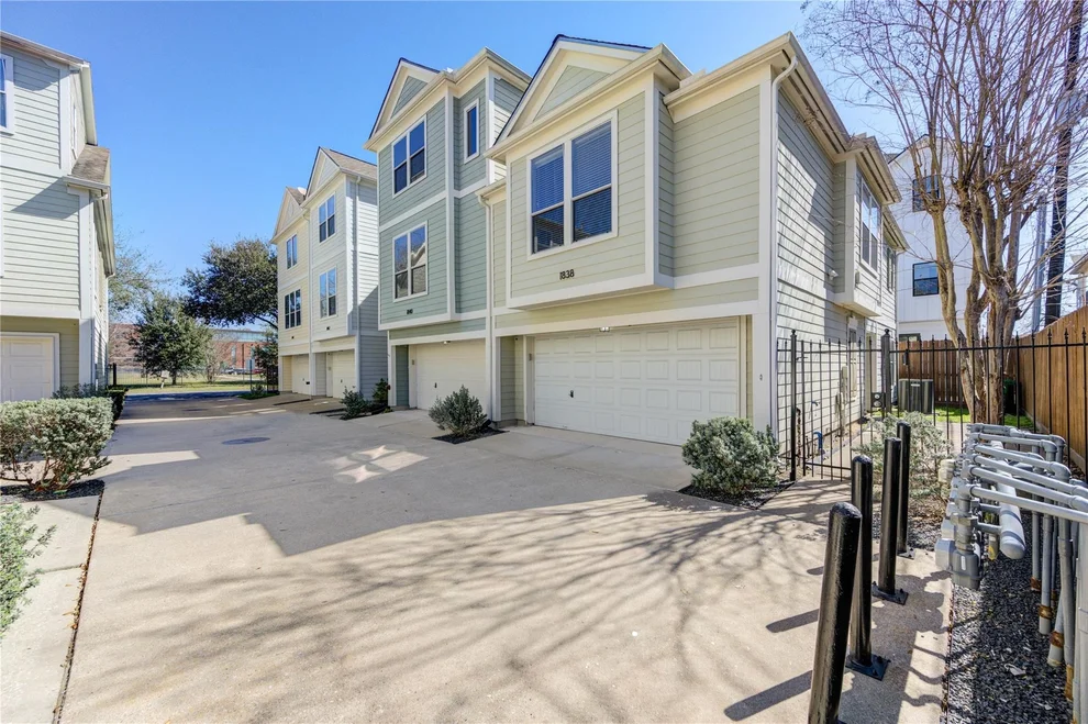 Unit for sale at 1838 Wheeler Street, Houston, TX 77004