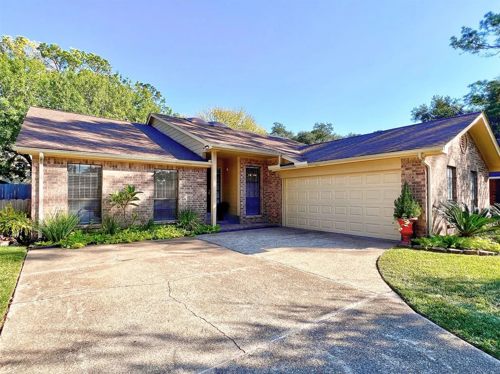Unit for sale at 12510 Millvan Drive, Houston, TX 77070