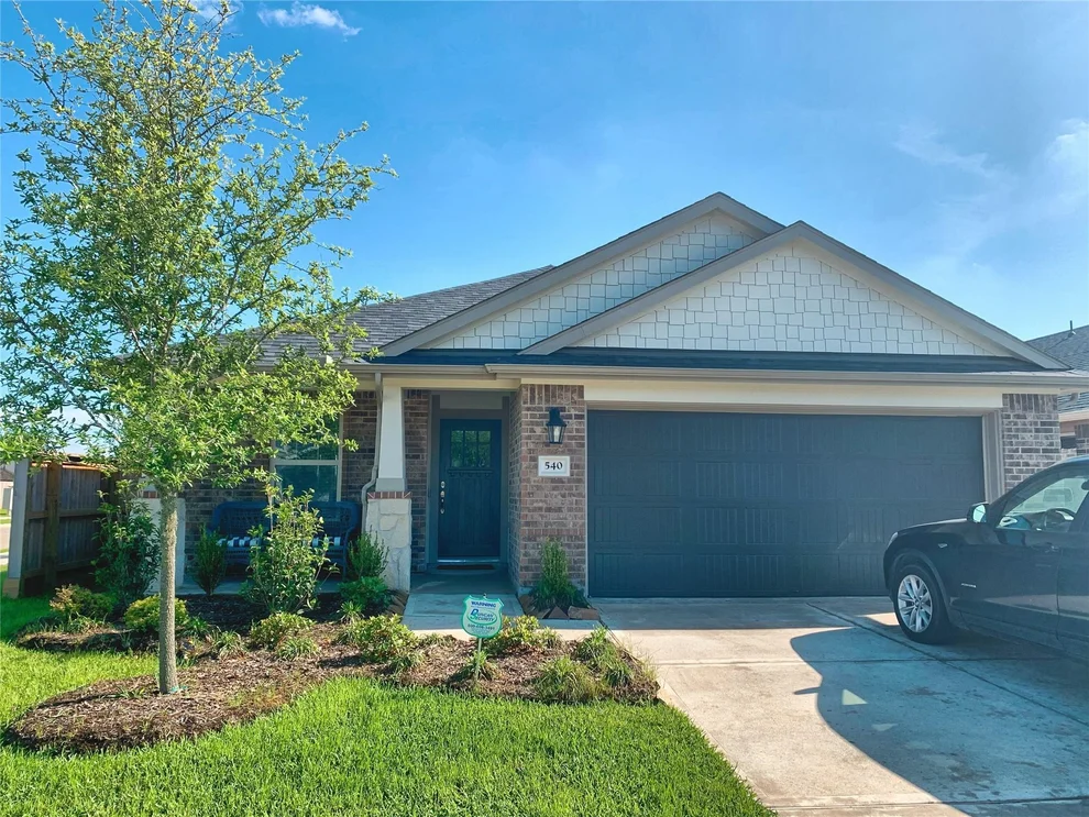 Unit for sale at 540 Winburn Tide Lane, La Porte, TX 77571