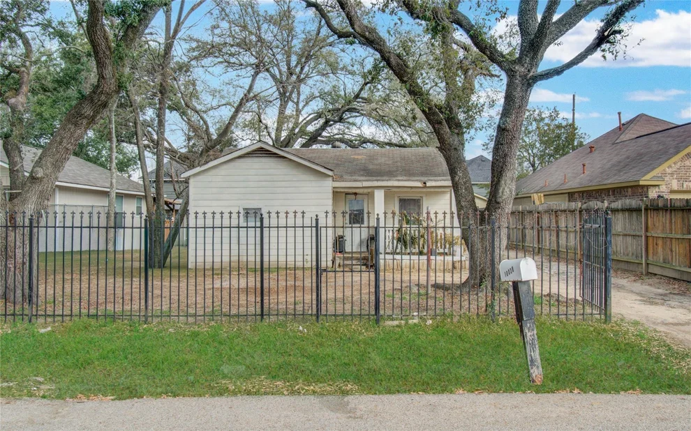 Unit for sale at 10038 Bamboo Road, Houston, TX 77041