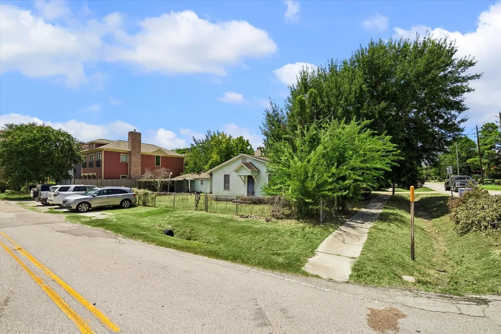 Unit for sale at 2543 Bevis Street, Houston, TX 77008