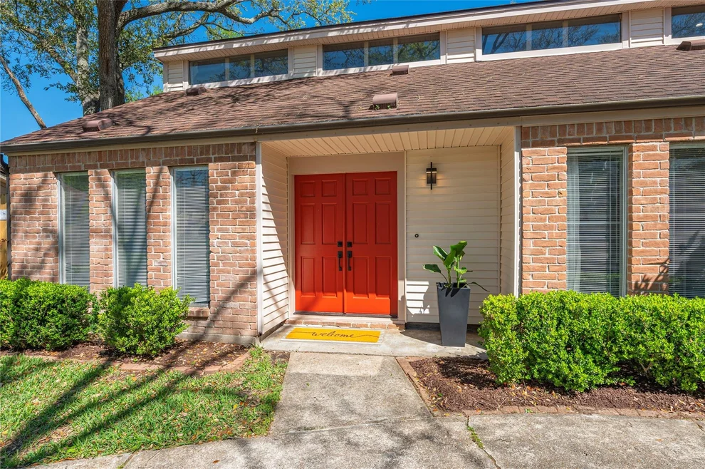 Unit for sale at 16419 Laurelfield Drive, Houston, TX 77059