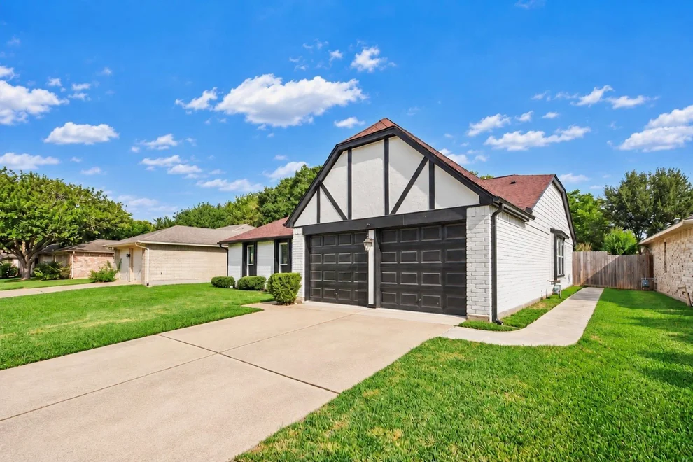 Unit for sale at 2419 Broken Elm Drive, Richmond, TX 77406