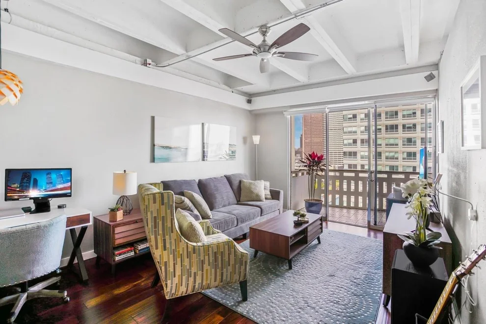 Unit for sale at 2016 Main Street, Houston, TX 77002