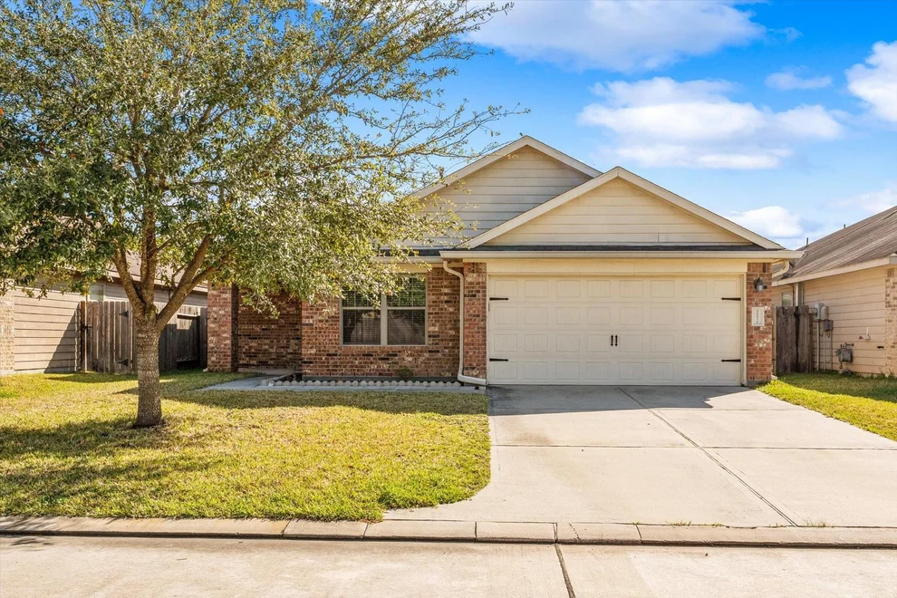 Unit for sale at 23210 Comarca Dr, Magnolia, TX 77354