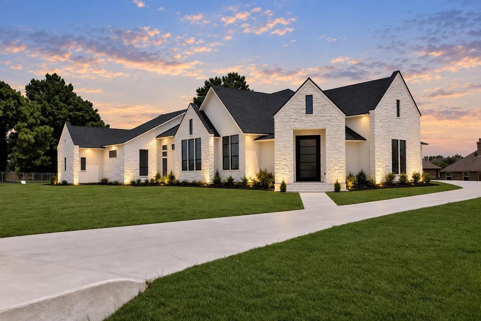 Unit for sale at 19006 Grandview Court, Montgomery, TX 77356