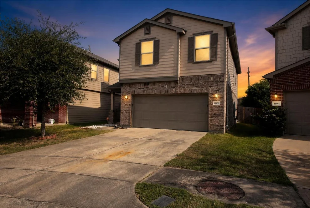Unit for sale at 15806 Copper Oak Lane, Houston, TX 77084