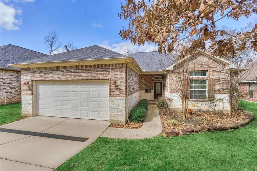 Unit for sale at 3816 Mystic Circle, Montgomery, TX 77356