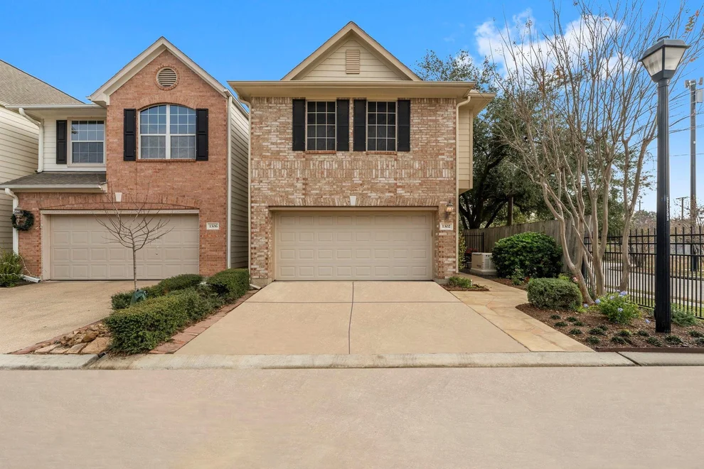 Unit for sale at 1302 Ella Place, Houston, TX 77008