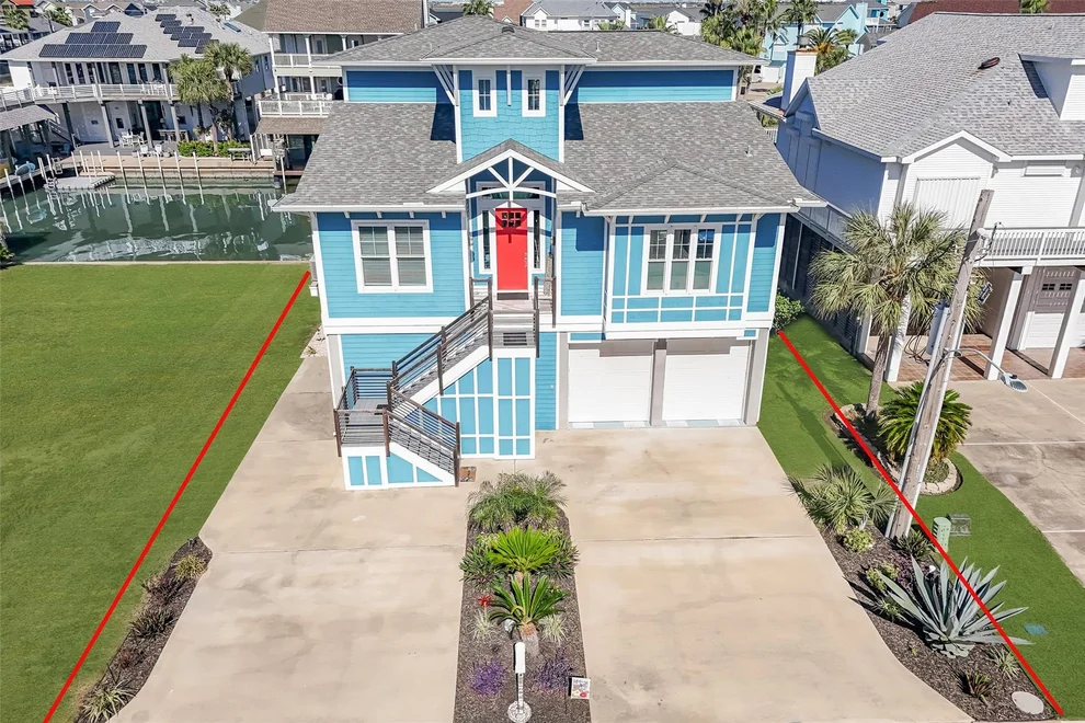 Unit for sale at 936 Long Reach Drive, Tiki Island, TX 77554