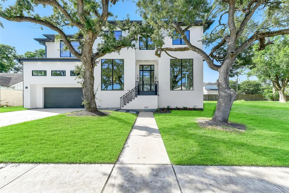 Unit for sale at 4958 Yarwell Drive, Houston, TX 77096