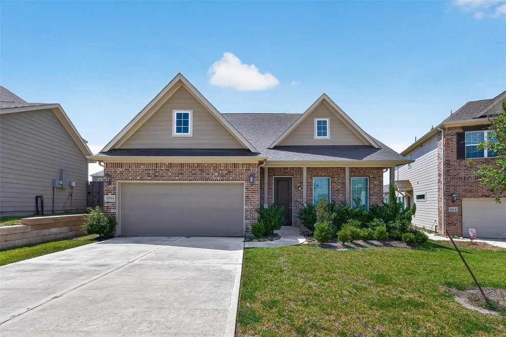 Unit for sale at 18724 Crescent Trails Circle, Montgomery, TX 77356
