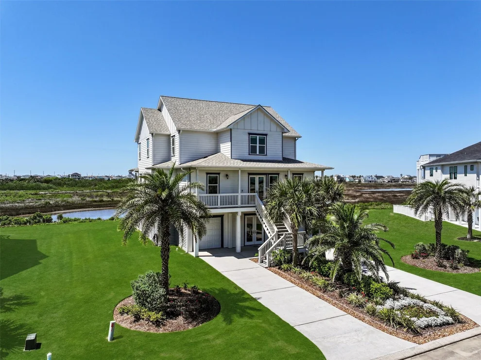 Unit for sale at 3914 Curlew Drive, Galveston, TX 77554