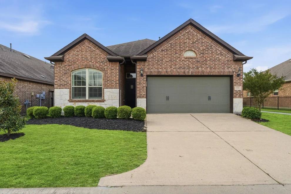 Unit for sale at 131 Castlegate Lane, Houston, TX 77065
