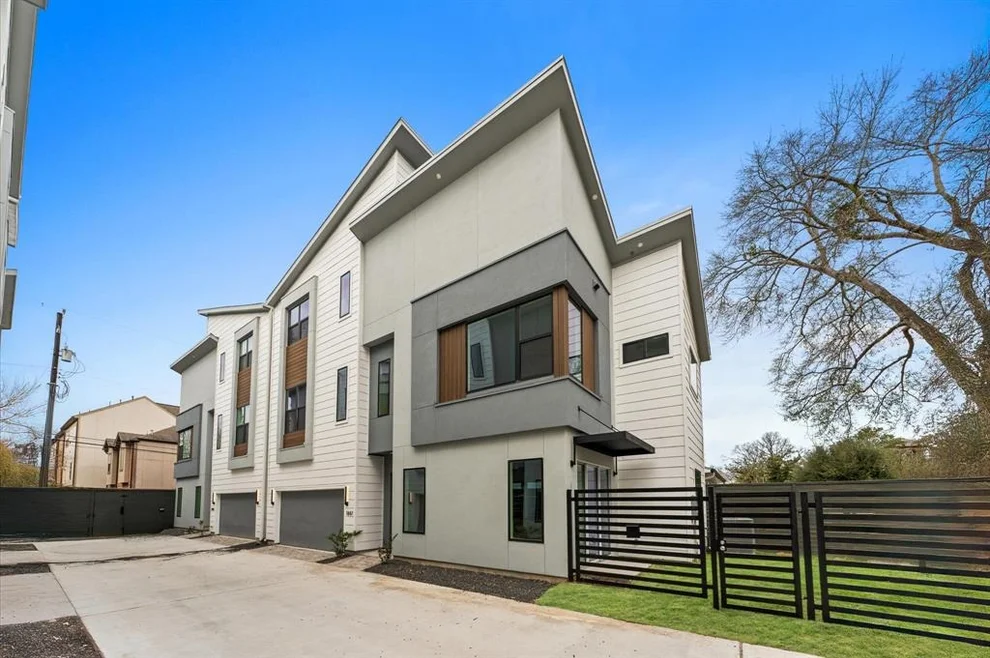 Unit for sale at 1847 Wycliffe Drive, Houston, TX 77043