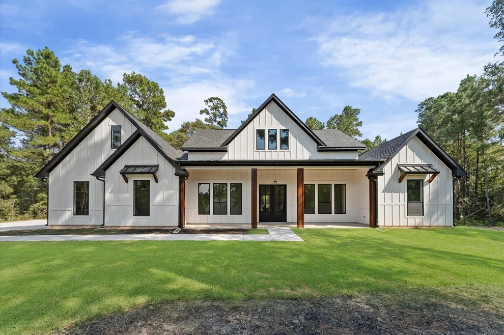 Unit for sale at 118 Ranger Road, Huntsville, TX 77340