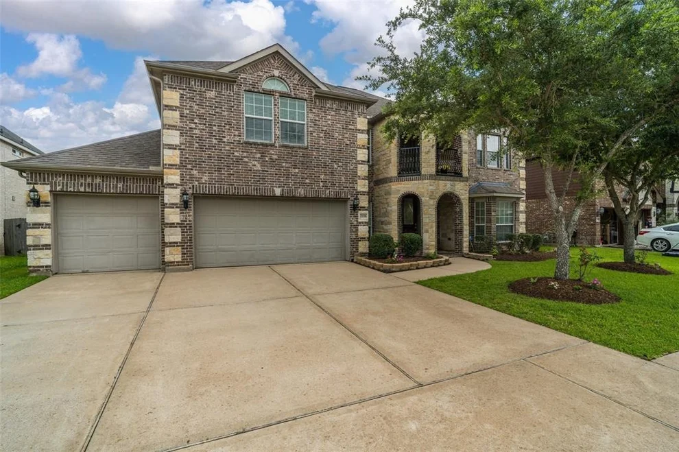 Unit for sale at 2106 Asbury Court, Pearland, TX 77581