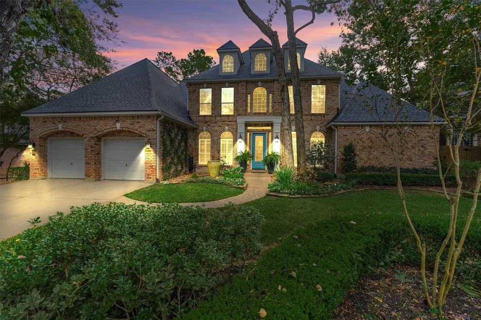 Unit for sale at 95 Wind Ridge Circle, The Woodlands, TX 77381