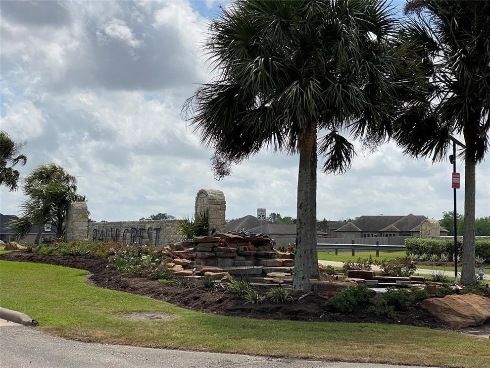 Unit for sale at 3711 Palm Crest Drive, Rosharon, TX 77583