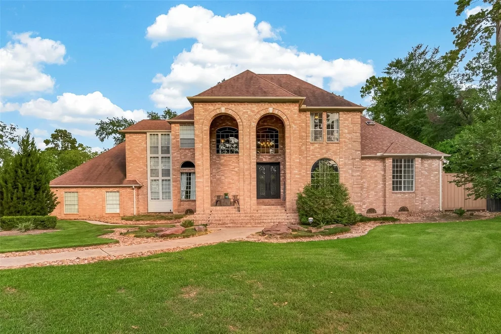 Unit for sale at 1803 Grand Valley Drive, Houston, TX 77090