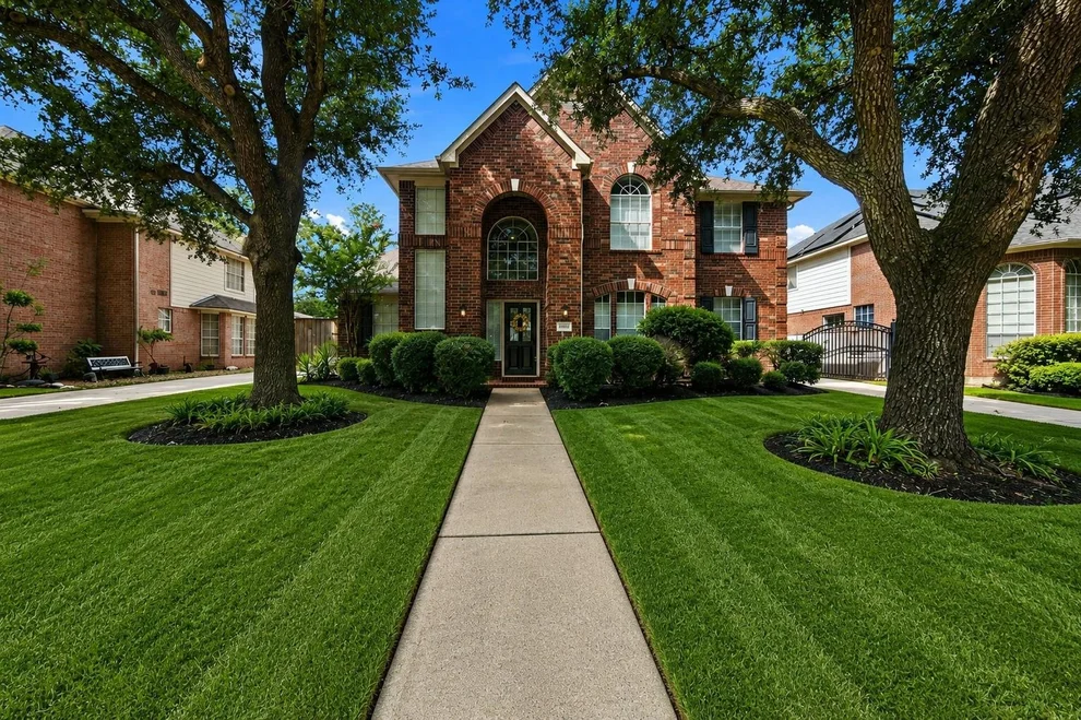 Unit for sale at 5635 Heather Run, Houston, TX 77041