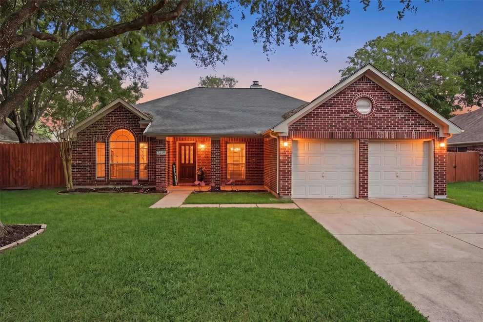 Unit for sale at 7219 Pembrough Lane, Katy, TX 77494
