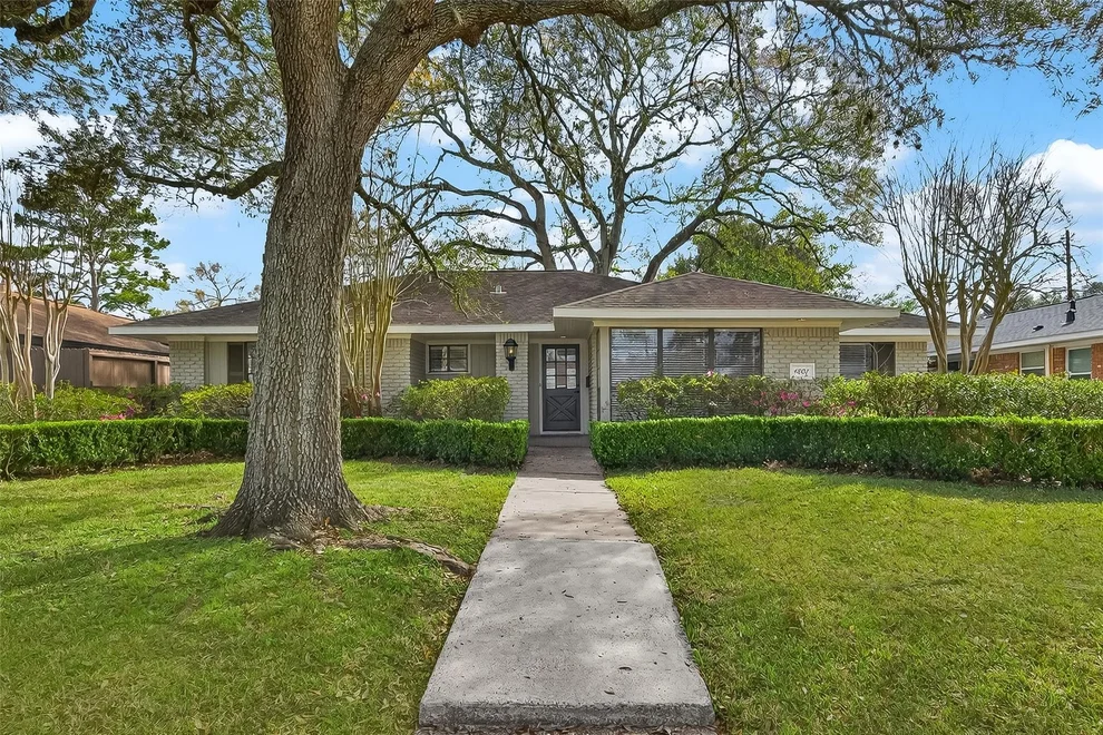 Unit for sale at 4807 Creekbend Drive, Houston, TX 77035