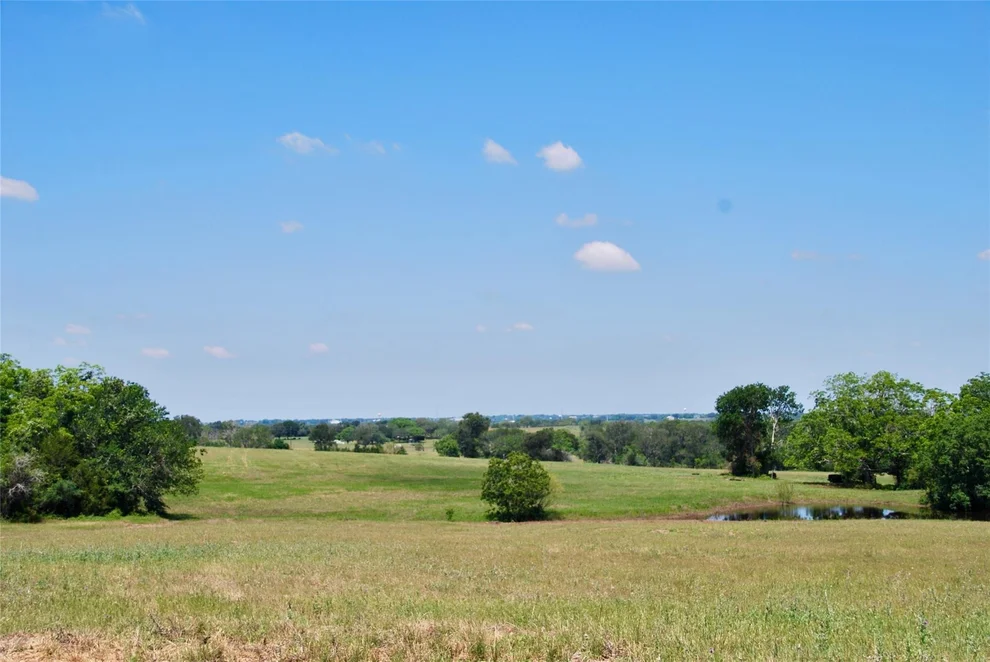 Unit for sale at 1049 Muehr Road, Weimar, TX 78962