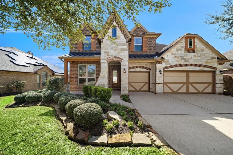 Unit for sale at 15823 Pine Country Boulevard, Tomball, TX 77377