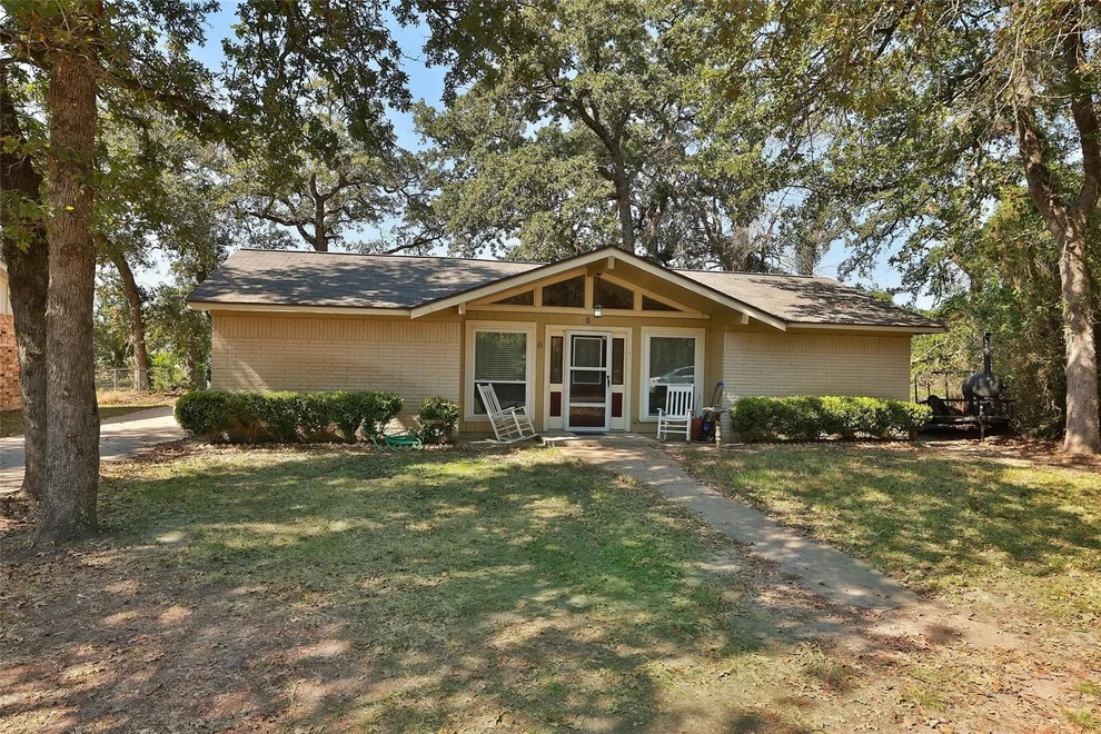Unit for sale at 6 Acapulco Lane, Hilltop Lakes, TX 77871