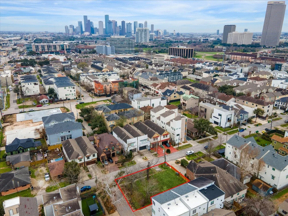 Unit for sale at 815 Olive Street, Houston, TX 77007