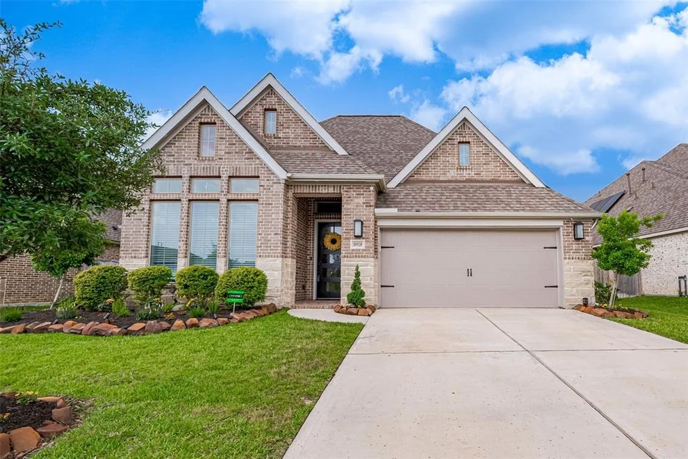 Unit for sale at 18920 Rosewood Terrace Drive, New Caney, TX 77357