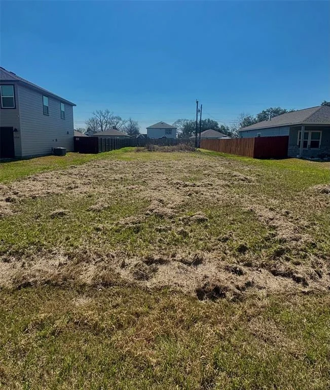 Unit for sale at 2904 5th Street, Bay City, TX 77414