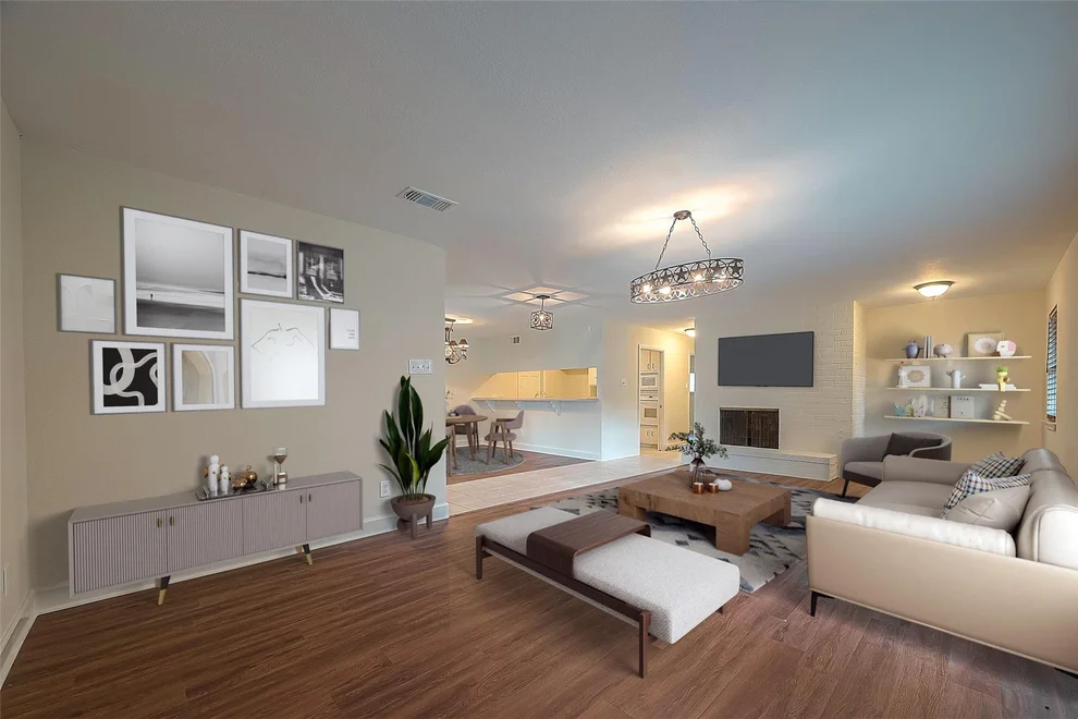 Unit for sale at 20 Champions Colony E, Houston, TX 77069