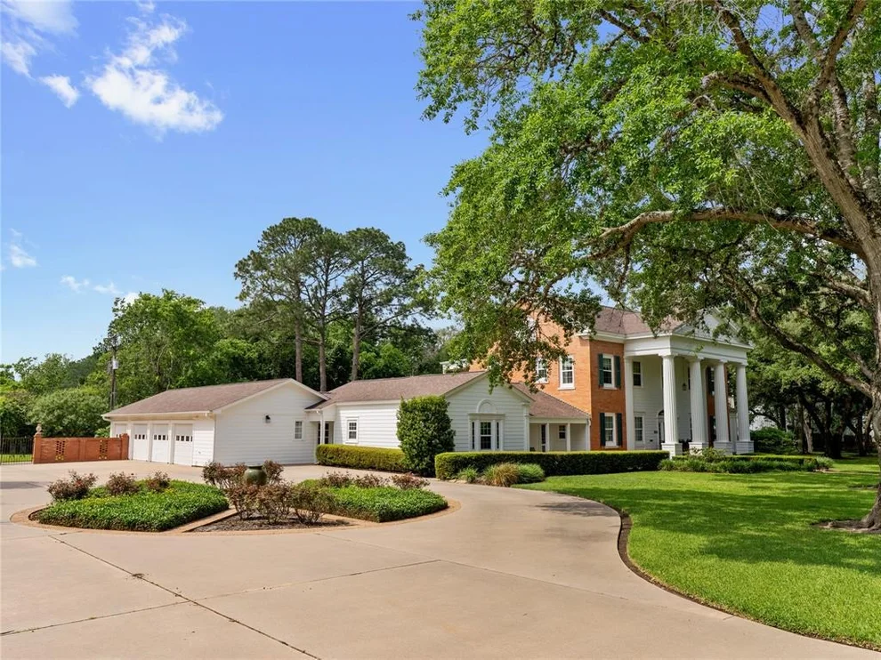 Unit for sale at 1920 Marguerite Street, Bay City, TX 77414