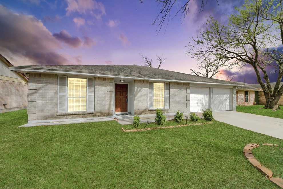 Unit for sale at 13602 Piney Oaks Drive, Houston, TX 77065