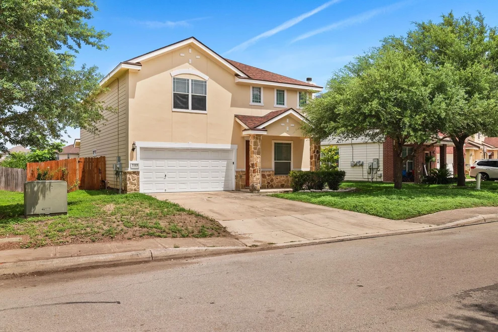 Unit for sale at 3103 Thunder Gulch, San Antonio, TX 78245