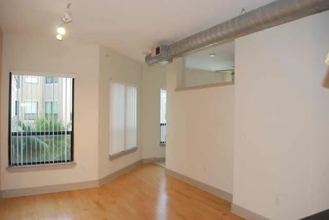 Unit for sale at 1901 Post Oak Boulevard, Houston, TX 77056