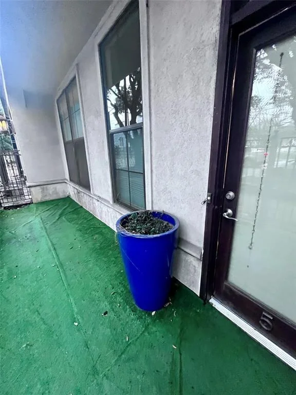 Unit for sale at 1602 Elgin Street, Houston, TX 77004