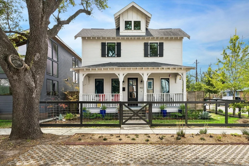 Unit for sale at 402 E 26th Street, Houston, TX 77008