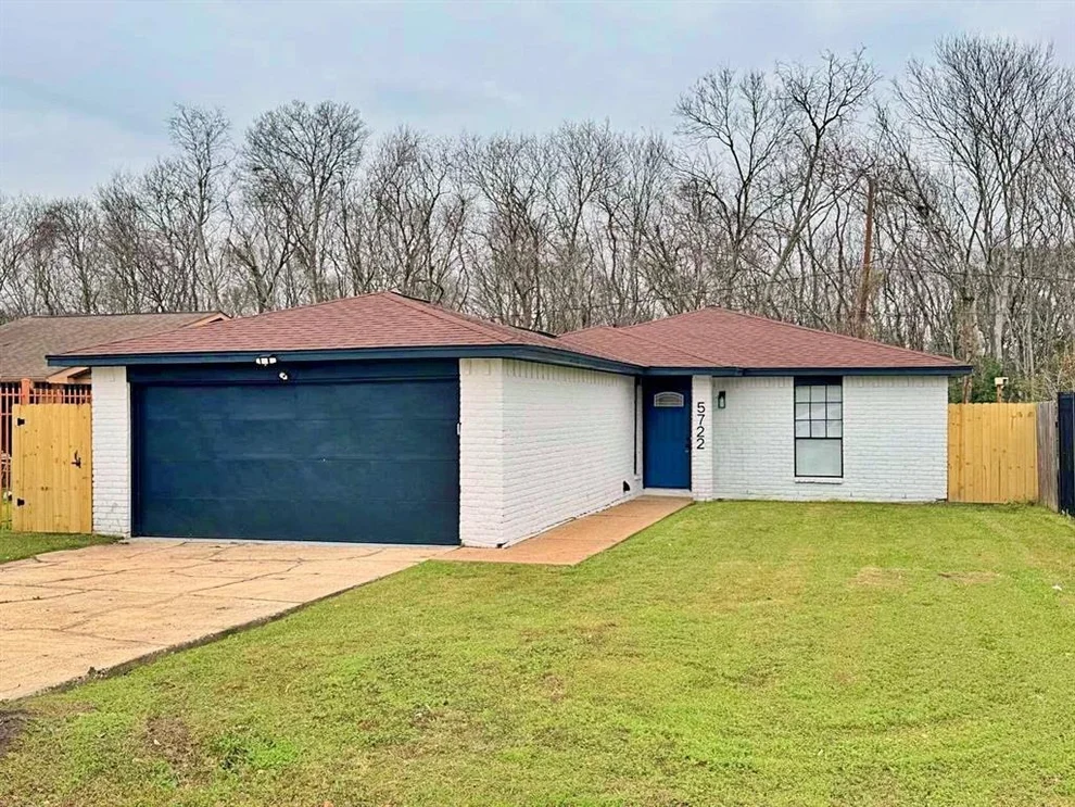 Unit for sale at 5722 Gatewood Avenue, Houston, TX 77053