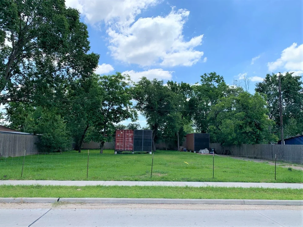 Unit for sale at 14807 Wagon Trail Road, Pearland, TX 77584