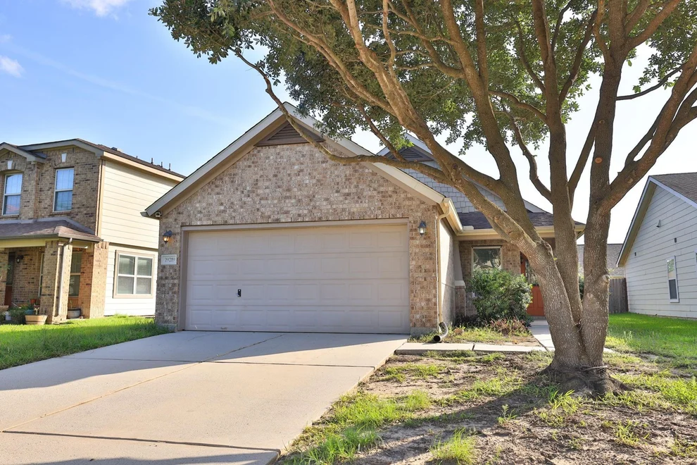 Unit for sale at 29219 Legends Beam Drive, Spring, TX 77386