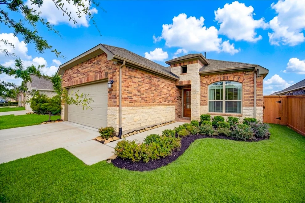 Unit for sale at 1416 Sundown Glen Lane, Katy, TX 77493