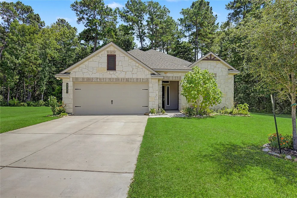Unit for sale at 3721 Youpon Lane, Huntsville, TX 77340